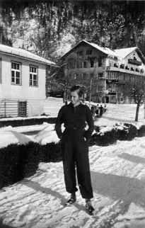 Totschick - Frau Lellau in Skihosen